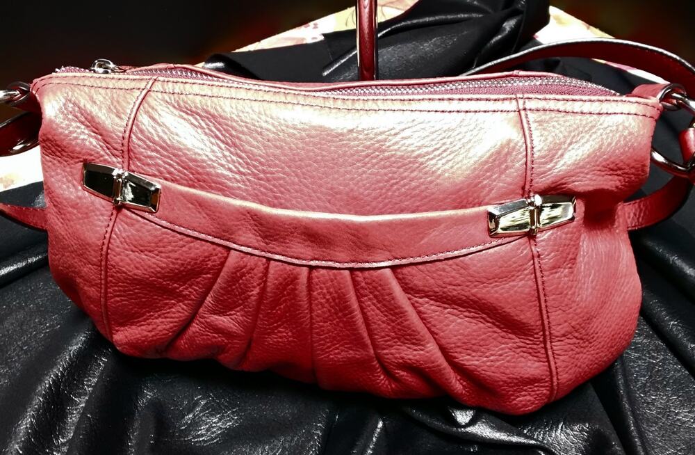 B. MAKOWSKY RED LEATHER SHOULDER BAG VINTAGE LEOPARD INTERIOR SILVER HARDWARE